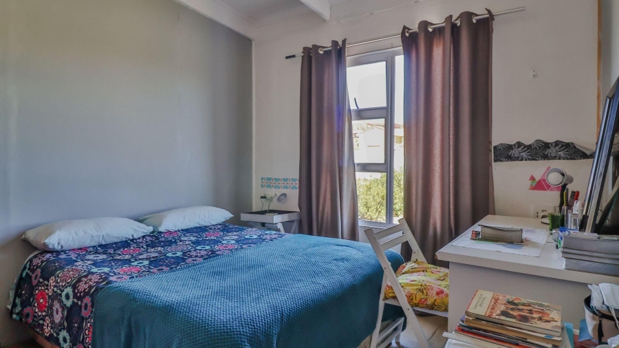 4 Bedroom Property for Sale in De Kelders Western Cape